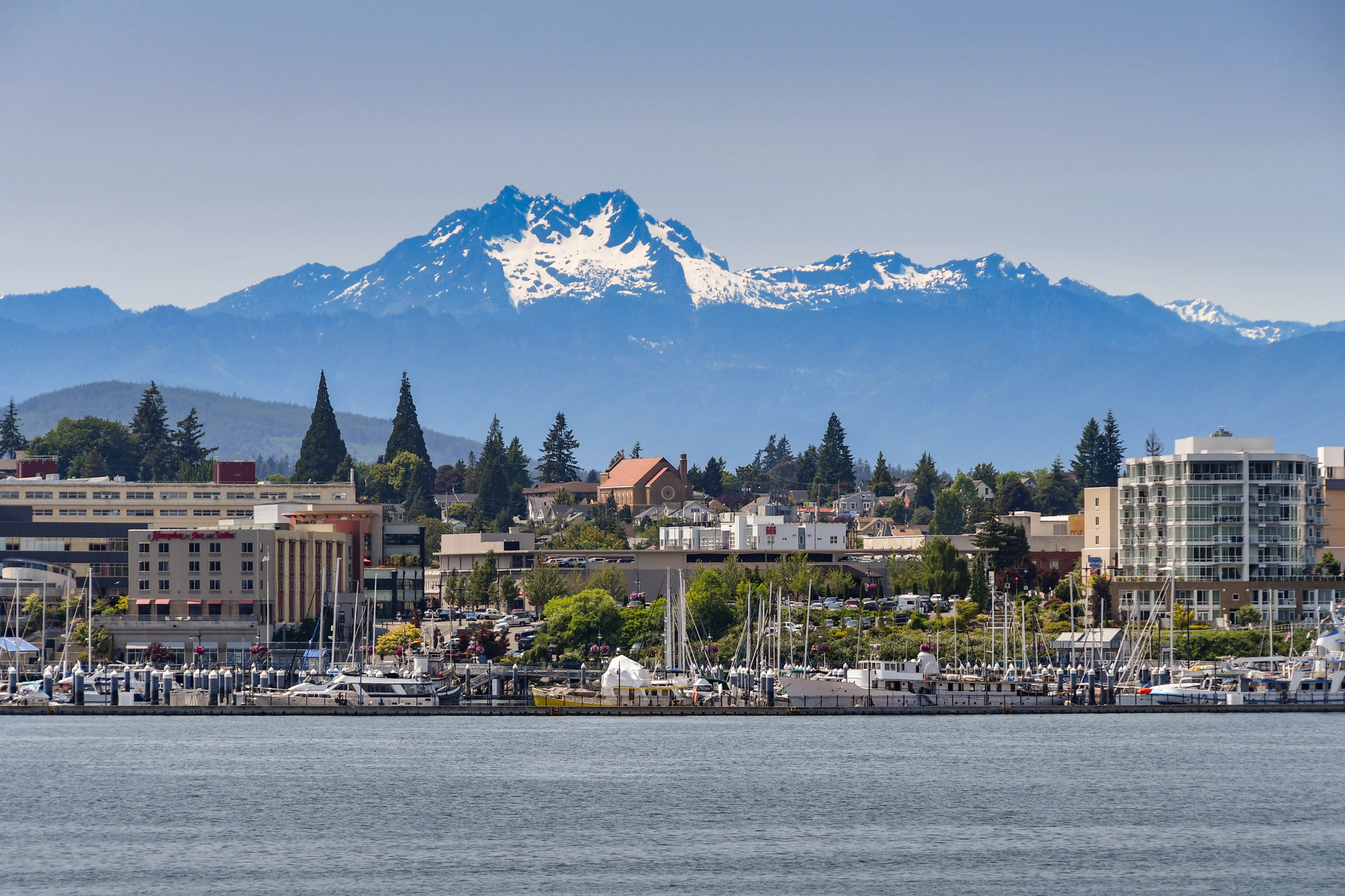We make moving simple, fast, and stress-free for families and businesses across Bremerton, WA